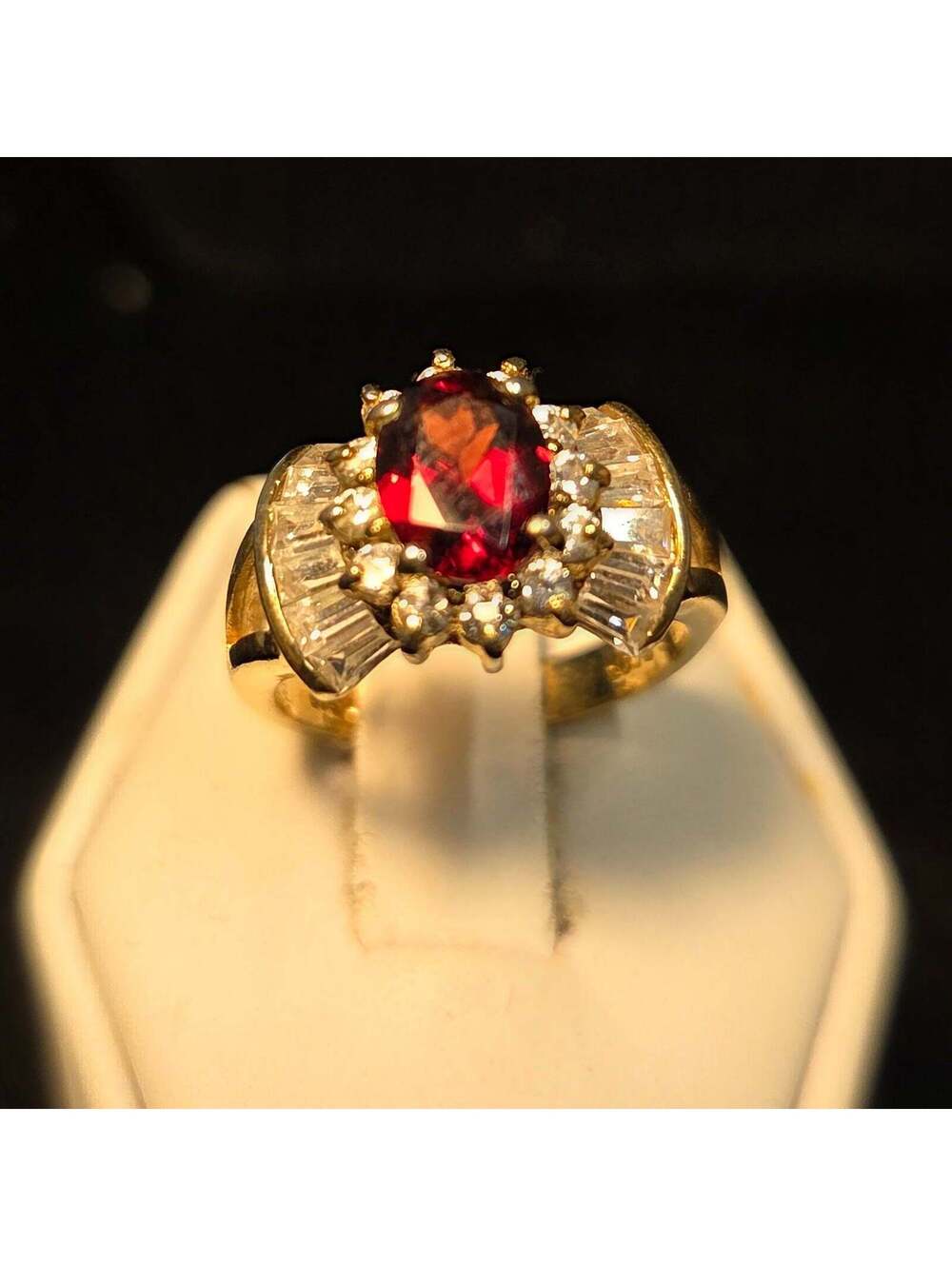 Sparkly Red and White Stone Sterling Silver Cocktail Ring sz 6.5